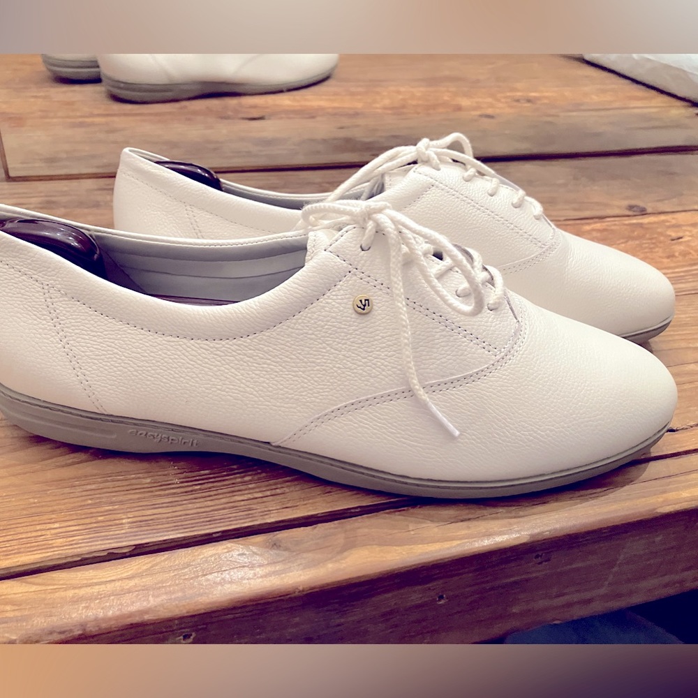 Easy Spirit White Leather Fashion Sneakers
